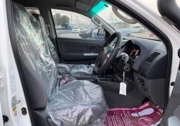 Toyota Hilux SR5 2013 full