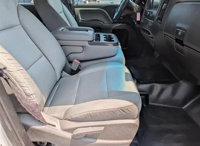 Chevrolet Silverado 2500 WT 2017 full