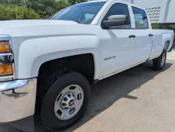 Chevrolet Silverado 2500 WT 2017 full