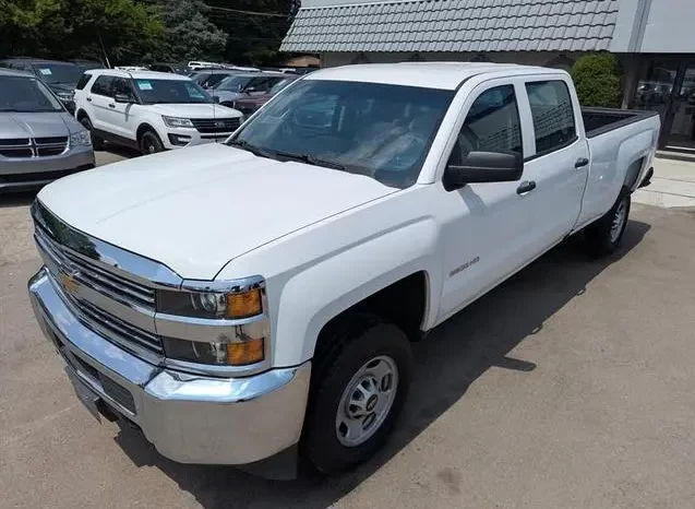 Chevrolet Silverado 2500 WT 2017 full