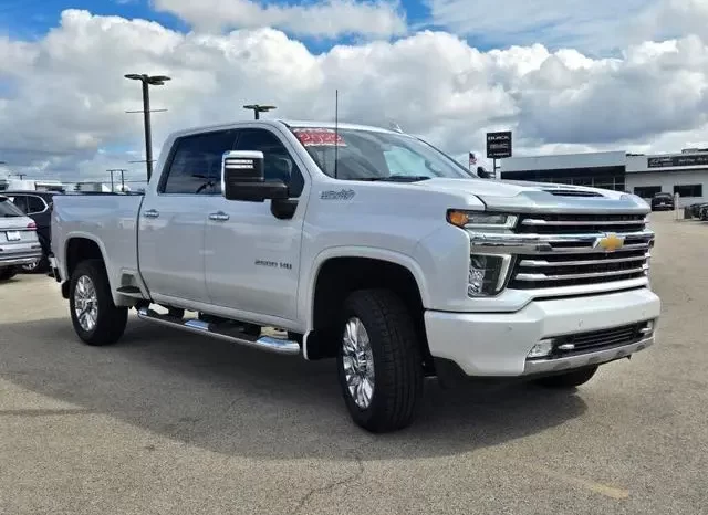 Chevrolet Silverado 2500 High Country 2022 full