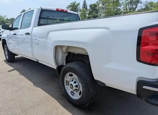 Chevrolet Silverado 2500 WT 2017 full