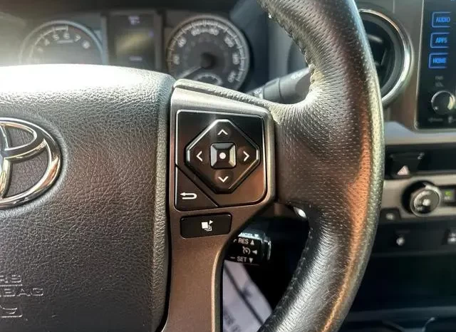 Toyota Tacoma TRD Sport 2017 full