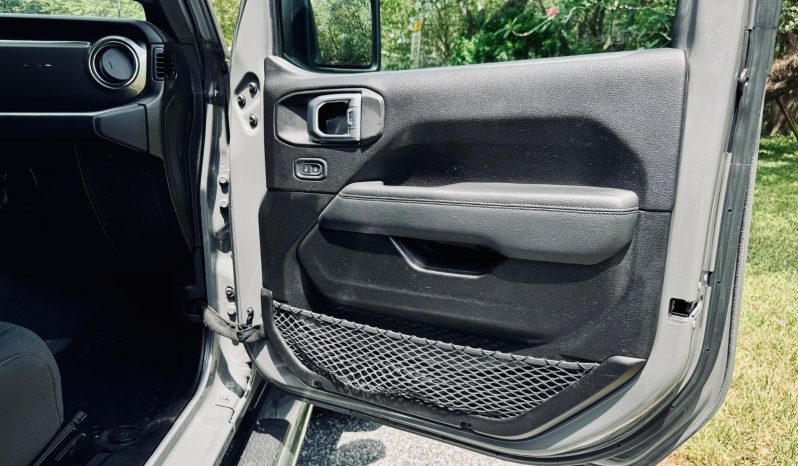 Jeep Wrangler Unlimited Sahara 4×4 2019 full