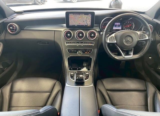 MERCEDES BENZ C-CLASS C200 AVANTGARDE AMG LINE 2017 full