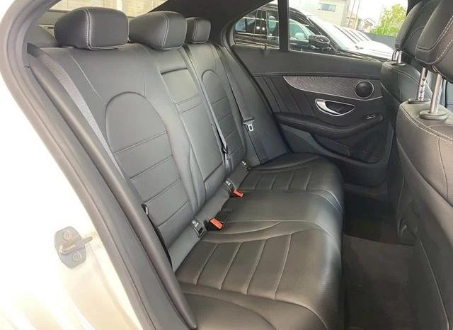 MERCEDES BENZ C-CLASS C200 AVANTGARDE AMG LINE 2017 full