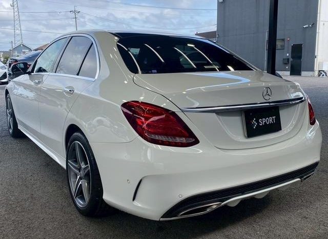 MERCEDES BENZ C-CLASS C200 AVANTGARDE AMG LINE 2017 full