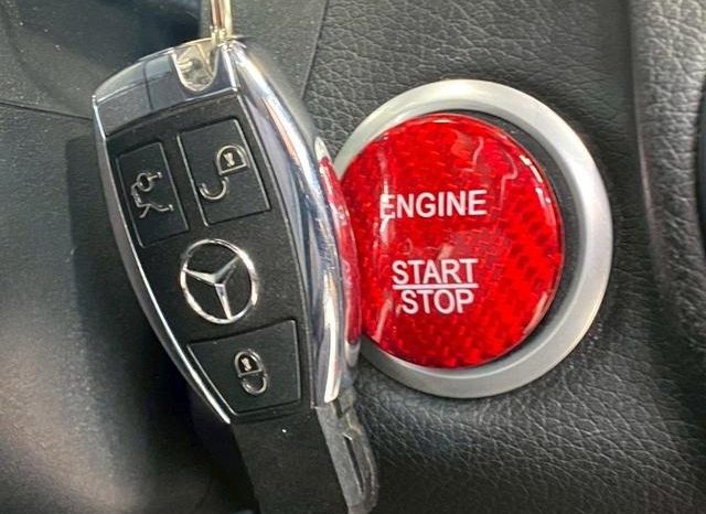 MERCEDES BENZ C-CLASS C200 AVANTGARDE AMG LINE 2017 full