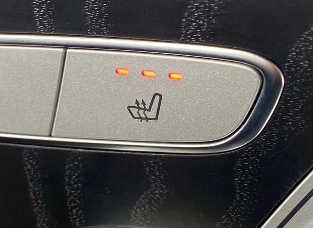 MERCEDES BENZ C-CLASS C200 AVANTGARDE AMG LINE 2017 full