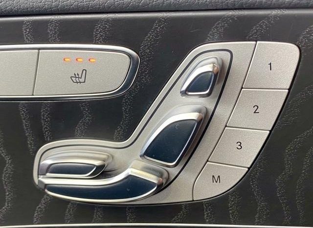 MERCEDES BENZ C-CLASS C200 AVANTGARDE AMG LINE 2017 full