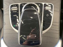 MERCEDES BENZ C-CLASS C200 AVANTGARDE AMG LINE 2017 full