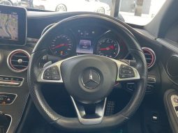 MERCEDES BENZ C-CLASS C200 AVANTGARDE AMG LINE 2017 full