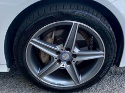 MERCEDES BENZ C-CLASS C200 AVANTGARDE AMG LINE 2017 full