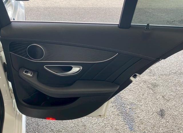 MERCEDES BENZ C-CLASS C200 AVANTGARDE AMG LINE 2017 full