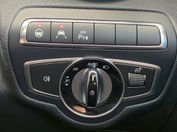 MERCEDES BENZ C-CLASS C200 AVANTGARDE AMG LINE 2017 full