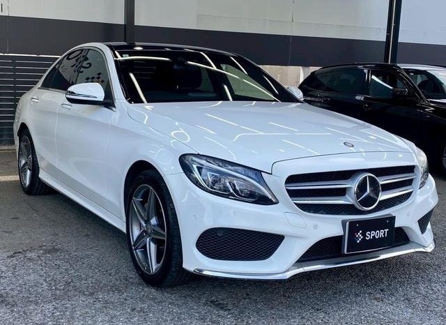 MERCEDES BENZ C-CLASS C200 AVANTGARDE AMG LINE 2017 full