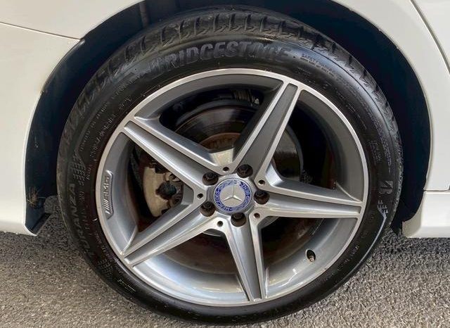 MERCEDES BENZ C-CLASS C200 AVANTGARDE AMG LINE 2017 full