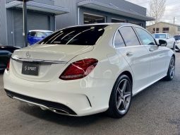 MERCEDES BENZ C-CLASS C200 AVANTGARDE AMG LINE 2017 full