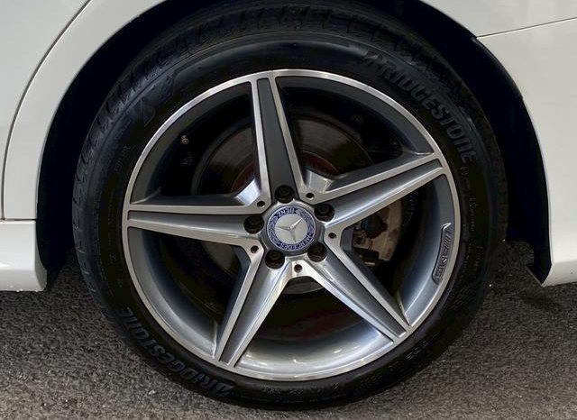 MERCEDES BENZ C-CLASS C200 AVANTGARDE AMG LINE 2017 full