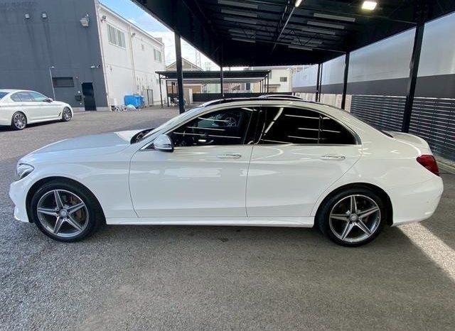 MERCEDES BENZ C-CLASS C200 AVANTGARDE AMG LINE 2017 full