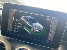 MERCEDES BENZ C-CLASS C200 AVANTGARDE AMG LINE 2017 full