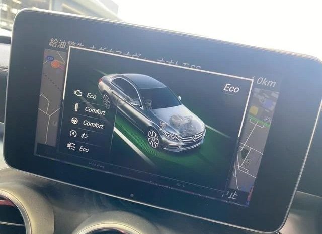 MERCEDES BENZ C-CLASS C200 AVANTGARDE AMG LINE 2017 full