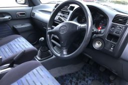 Toyota RAV4 L 4×4 1995 full