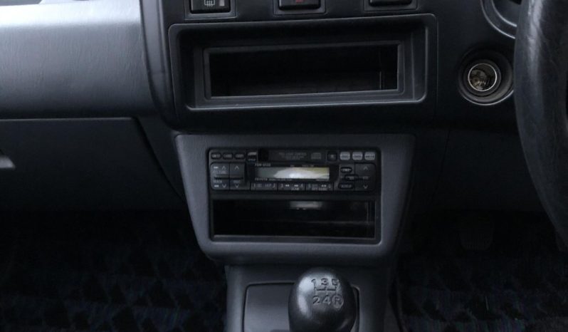 Toyota RAV4 L 4×4 1995 full