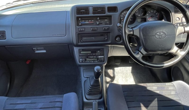 Toyota RAV4 L 4×4 1996 full