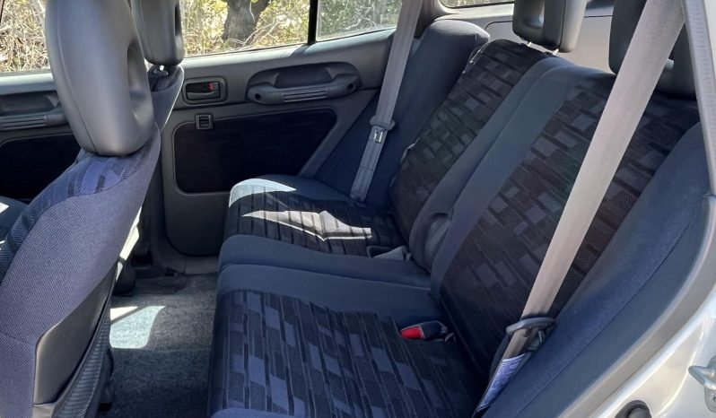 Toyota RAV4 L 4×4 1996 full