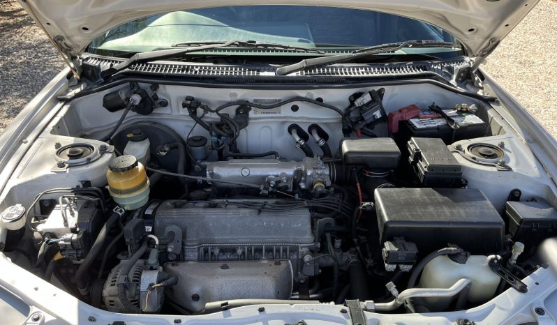 Toyota RAV4 L 4×4 1996 full