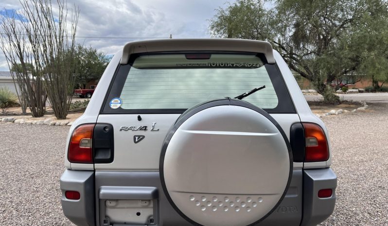 Toyota RAV4 L 4×4 1996 full