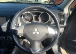 Mitsubshi Outlander 2009 full