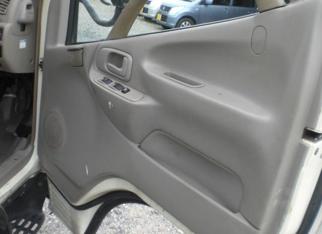 Toyota Dyna  2 ton low floor double cab 2009 full