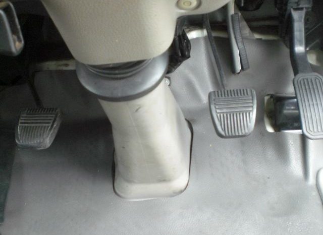 Toyota Dyna  2 ton low floor double cab 2009 full