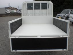 Toyota Dyna  2 ton low floor double cab 2009 full