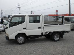 Toyota Dyna  2 ton low floor double cab 2009 full