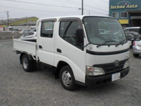 Toyota Dyna  2 ton low floor double cab 2009