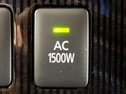 Mitsubshi Outlander PHEV S Edition 2019 full