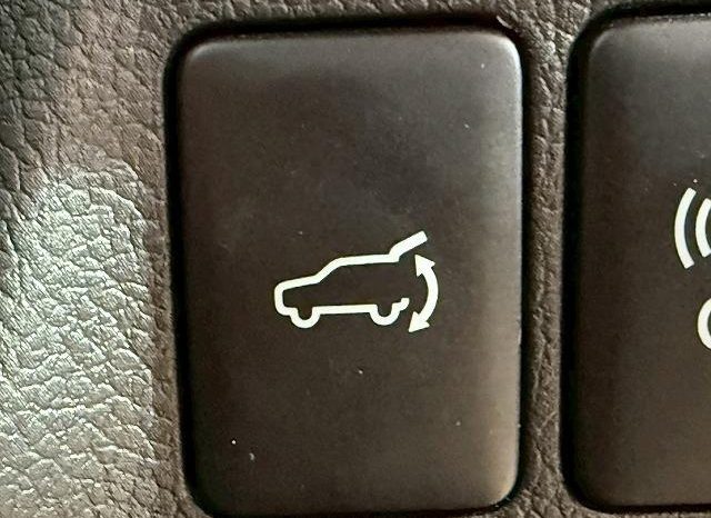 Mitsubshi Outlander PHEV S Edition 2019 full