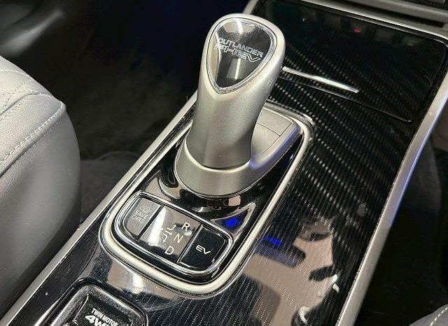 Mitsubshi Outlander PHEV S Edition 2019 full