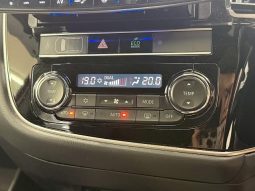 Mitsubshi Outlander PHEV S Edition 2019 full