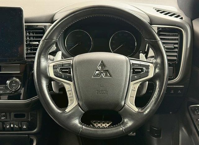 Mitsubshi Outlander PHEV S Edition 2019 full