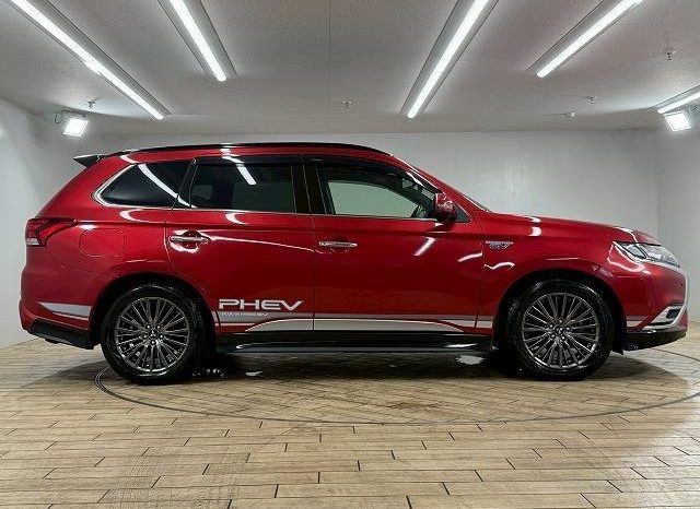 Mitsubshi Outlander PHEV S Edition 2019 full