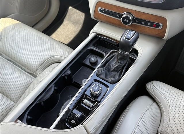 Volvo XC90 T6 AWD 2019 full