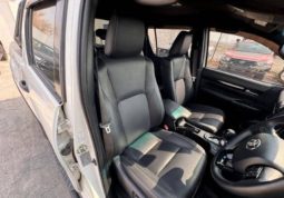 TOYOTA HILUX 2019 full