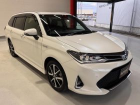 TOYOTA COROLLA FIELDER HYBRID G WxB 2017