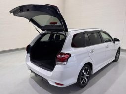 TOYOTA COROLLA FIELDER HYBRID G WxB 2017 full