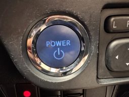 TOYOTA COROLLA FIELDER HYBRID G WxB 2017 full