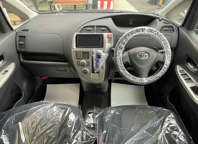 Toyota Ractis G S Package 2006 full